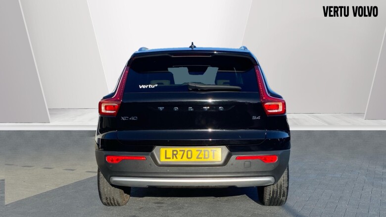 Volvo Xc40 2.0 B4P Inscription Pro 5dr Auto Petrol Estate